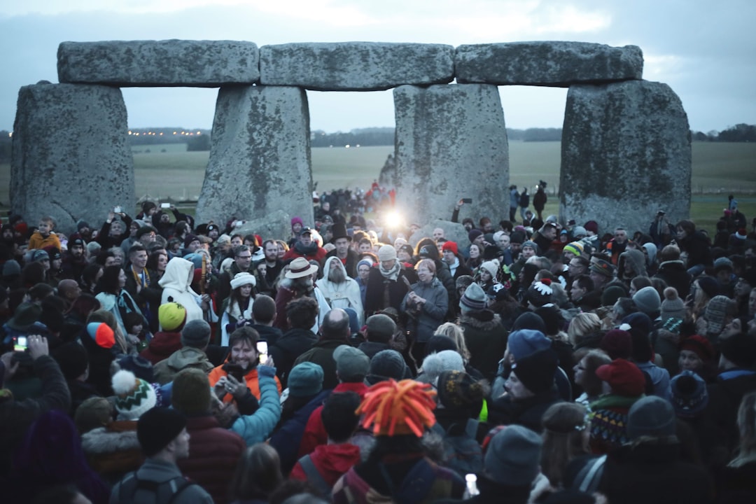 Rytuały przesilenia zimowego: jak przejść przez zimę z uśmiechem 1 Photo Winter solstice rituals